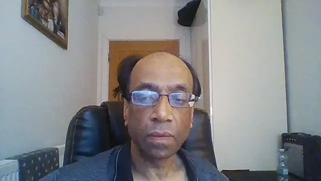 Snapshot of rauncher1 chatting on 30, 1, 2025 rauncher1 online show from 30, 1, 2025