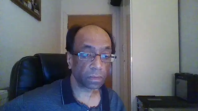 Snapshot of rauncher1 chatting on 10, 2, 2025 rauncher1 online show from 10, 2, 2025