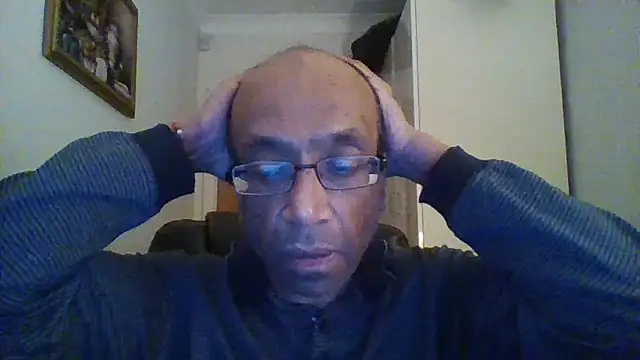 Snapshot of rauncher1 chatting on 10, 2, 2025 rauncher1 online show from 10, 2, 2025