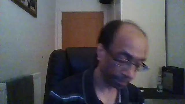 Snapshot of rauncher1 chatting on 18, 2, 2025 rauncher1 online show from 18, 2, 2025