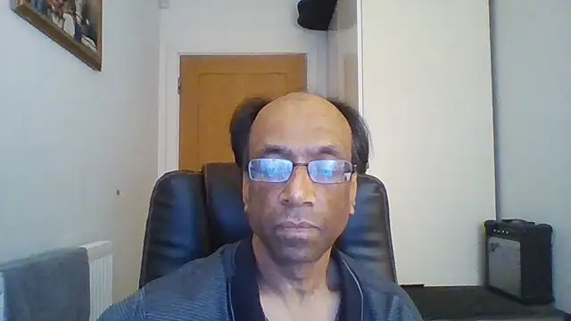 Snapshot of rauncher1 chatting on 25, 2, 2025 rauncher1 online show from 25, 2, 2025