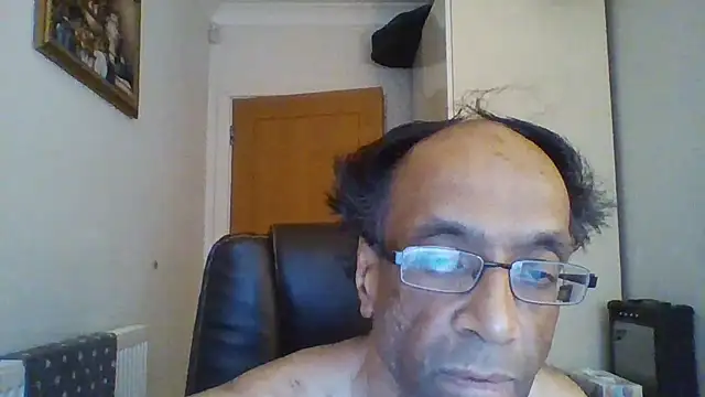 Snapshot of rauncher1 chatting on 19, 9, 2025 rauncher1 online show from 19, 9, 2025