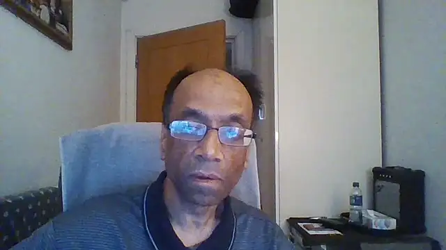 Snapshot of rauncher1 chatting on 2, 10, 2025 rauncher1 online show from 2, 10, 2025