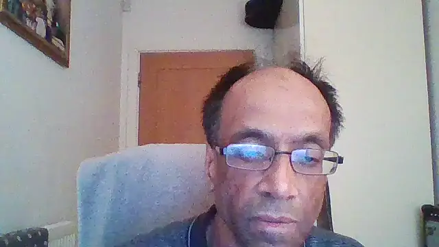 Snapshot of rauncher1 chatting on 16, 10, 2025 rauncher1 online show from 16, 10, 2025