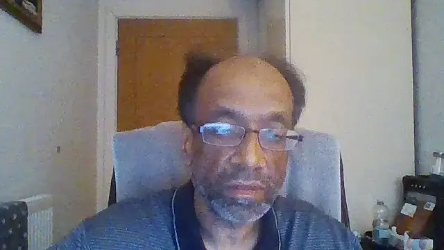 Snapshot of rauncher1 chatting on 4, 11, 2025 rauncher1 online show from 4, 11, 2025