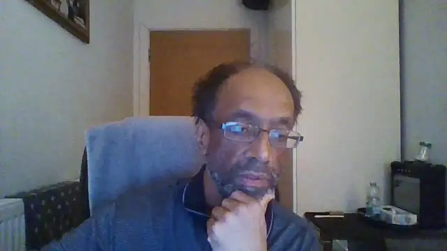 Snapshot of rauncher1 chatting on 6, 11, 2025 rauncher1 online show from 6, 11, 2025