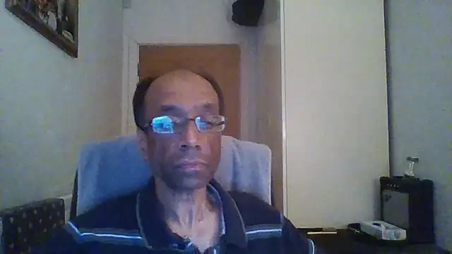 Snapshot of rauncher1 chatting on 8, 11, 2025 rauncher1 online show from 8, 11, 2025