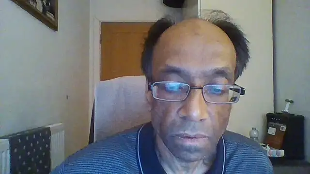 Snapshot of rauncher1 chatting on 11, 11, 2025 rauncher1 online show from 11, 11, 2025