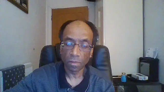 Snapshot of rauncher1 chatting on 20, 11, 2025 rauncher1 online show from 20, 11, 2025