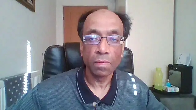 Snapshot of rauncher1 chatting on 26, 11, 2025 rauncher1 online show from 26, 11, 2025