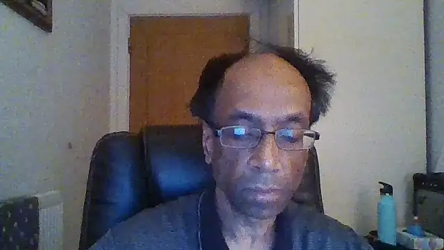 Snapshot of rauncher1 chatting on 4, 12, 2025 rauncher1 online show from 4, 12, 2025