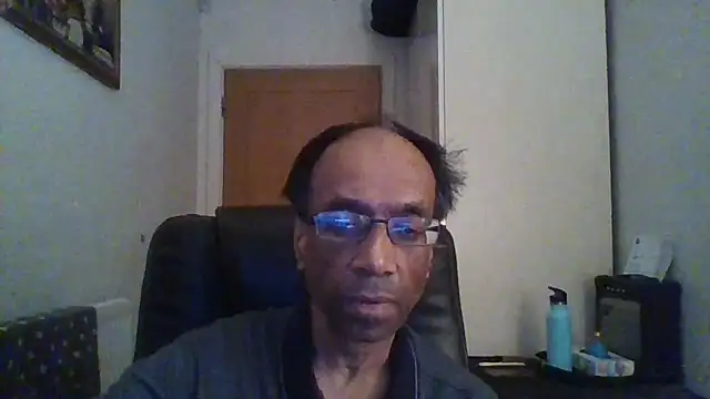 Snapshot of rauncher1 chatting on 5, 12, 2025 rauncher1 online show from 5, 12, 2025