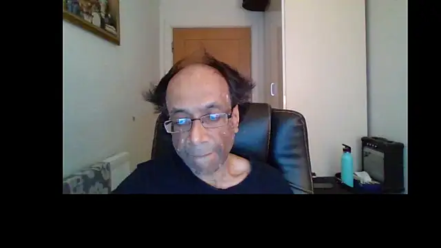 Snapshot of rauncher1 chatting on 15, 6, 2026 rauncher1 online show from 15, 6, 2026