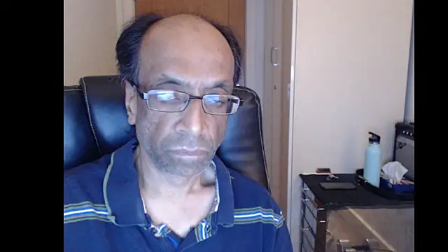 Snapshot of rauncher1 chatting on 17, 6, 2026 rauncher1 online show from 17, 6, 2026