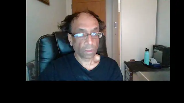 Snapshot of rauncher1 chatting on 10, 7, 2026 rauncher1 online show from 10, 7, 2026
