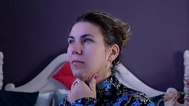 FeliciaKrige online show from 7, 3, 2025