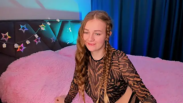 Snapshot of SweetMilkis chatting on 21, 12, 2024 SweetMilkis online show from 21, 12, 2024