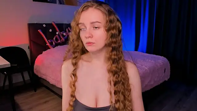 Snapshot of SweetMilkis chatting on 8, 2, 2025 SweetMilkis online show from 8, 2, 2025