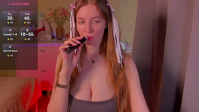 Snapshot of SweetMilkis chatting on 24, 4, 2026 SweetMilkis online show from 24, 4, 2026