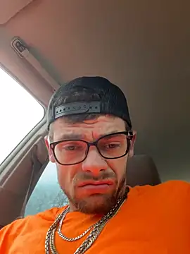 Snapshot of cumgitsumdic chatting on 10, 4, 2026 cumgitsumdic online show from 10, 4, 2026