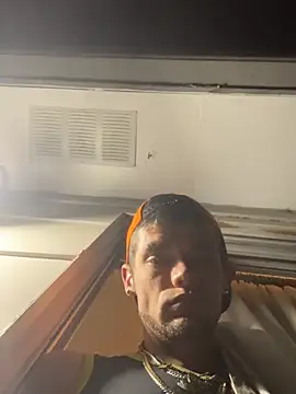 Snapshot of cumgitsumdic chatting on 15, 4, 2026 cumgitsumdic online show from 15, 4, 2026