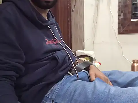 Snapshot of brownie_cake_cb chatting on 22, 11, 2025 brownie cake cb online show from 22, 11, 2025