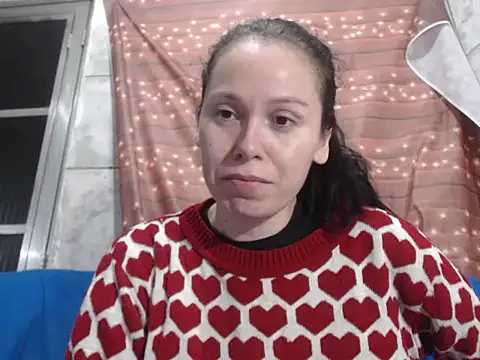Snapshot of Venusluxodomme chatting on 27, 9, 2025 Venusluxodomme online show from 27, 9, 2025