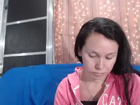 Venusluxodomme online show from 14, 4, 2026