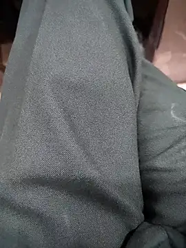 Snapshot of rocksred1 chatting on 9, 9, 2025 rocksred1 online show from 9, 9, 2025