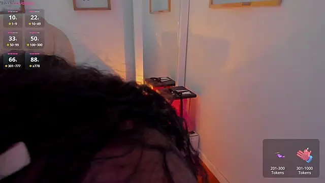 Snapshot of zobe_love chatting on 3, 4, 2026 zobe love online show from 3, 4, 2026