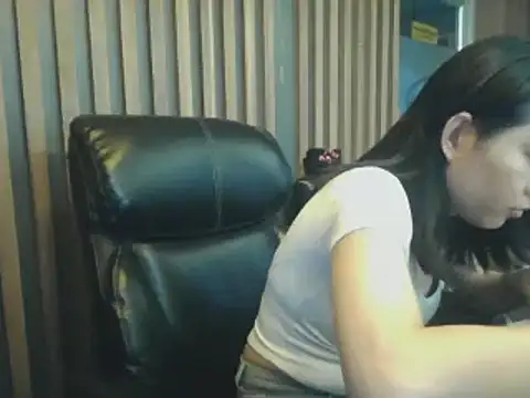Snapshot of sara_kimoo chatting on 7, 1, 2025 sara kimoo online show from 7, 1, 2025