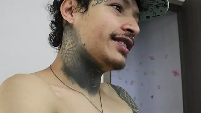 trieone online show from 2, 11, 2025