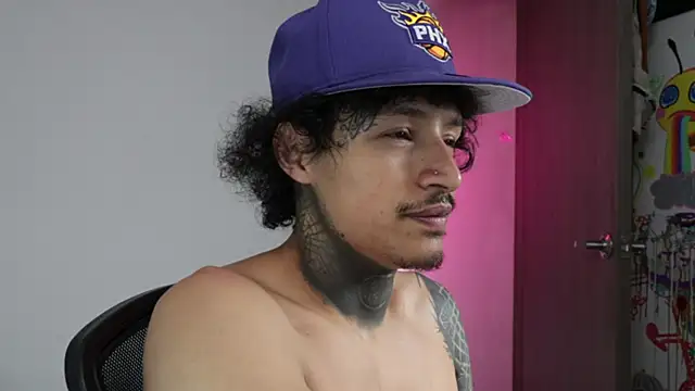 trieone online show from 10, 4, 2026