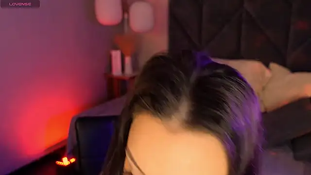 Snapshot of MilenaMellow chatting on 10, 4, 2026 MilenaMellow online show from 10, 4, 2026