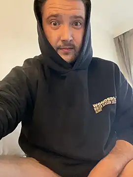 Snapshot of TwopartCuisine chatting on 9, 3, 2026 TwopartCuisine online show from 9, 3, 2026