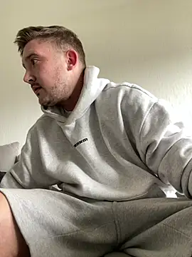 Snapshot of TwopartCuisine chatting on 10, 3, 2026 TwopartCuisine online show from 10, 3, 2026