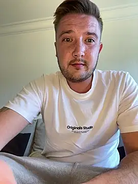 Snapshot of TwopartCuisine chatting on 27, 4, 2026 TwopartCuisine online show from 27, 4, 2026