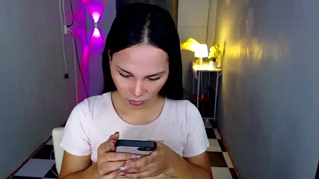 Snapshot of urnaughtydolly69 chatting on 6, 5, 2026 urnaughtydolly69 online show from 6, 5, 2026