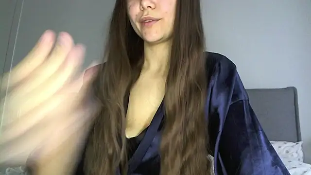 Snapshot of malinka_sweet19 chatting on 16, 12, 2025 malinka sweet19 online show from 16, 12, 2025