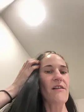 lolabunny9 online show from 23, 10, 2025