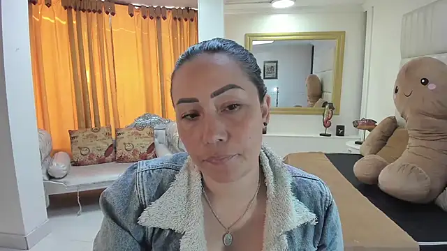 gaby trent online show from 16, 9, 2025