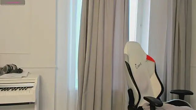 Veola new online show from 12, 12, 2024