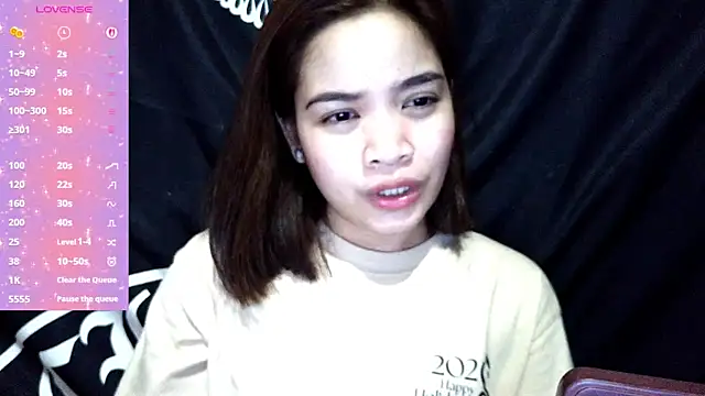  preciousmoira  online show from 6, 5, 2026