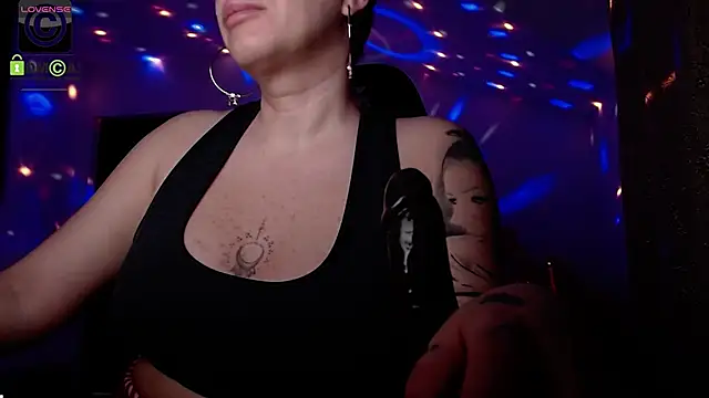 SonyaDevon online show from 2, 4, 2026