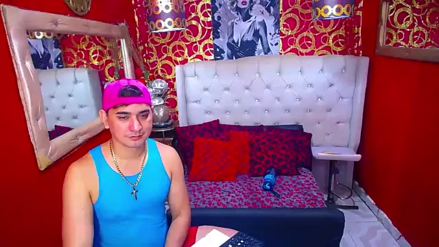 Snapshot of PEINBOYS chatting on 11, 10, 2025 PEINBOYS online show from 11, 10, 2025