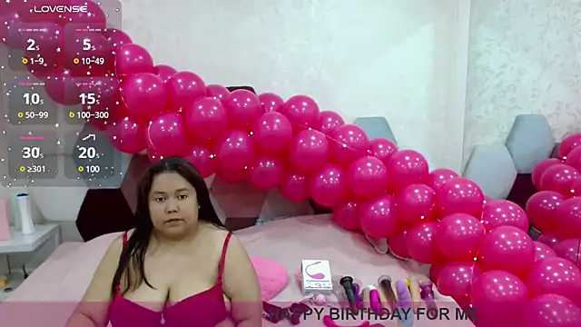 Snapshot of angel_blue chatting on 14, 3, 2025 angel blue online show from 14, 3, 2025