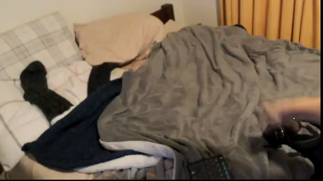 Snapshot of EnglishCute chatting on 26, 10, 2025 EnglishCute online show from 26, 10, 2025