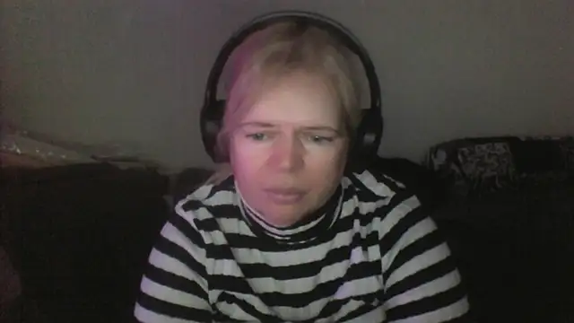 Snapshot of vaneza02 chatting on 23, 4, 2026 vaneza02 online show from 23, 4, 2026