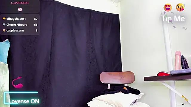 ElikoLanny  online show from 7, 2, 2025