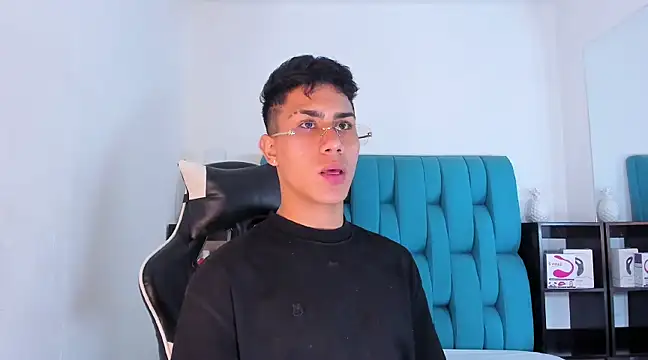 AlanNaughty online show from 13, 3, 2025